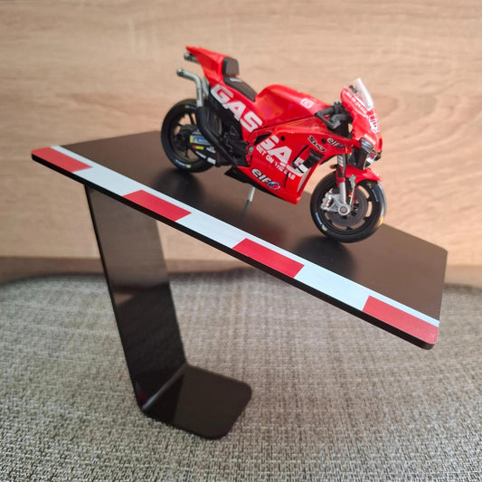 Moto GP model na stalku (1:43) - Augusto Fernandez #37