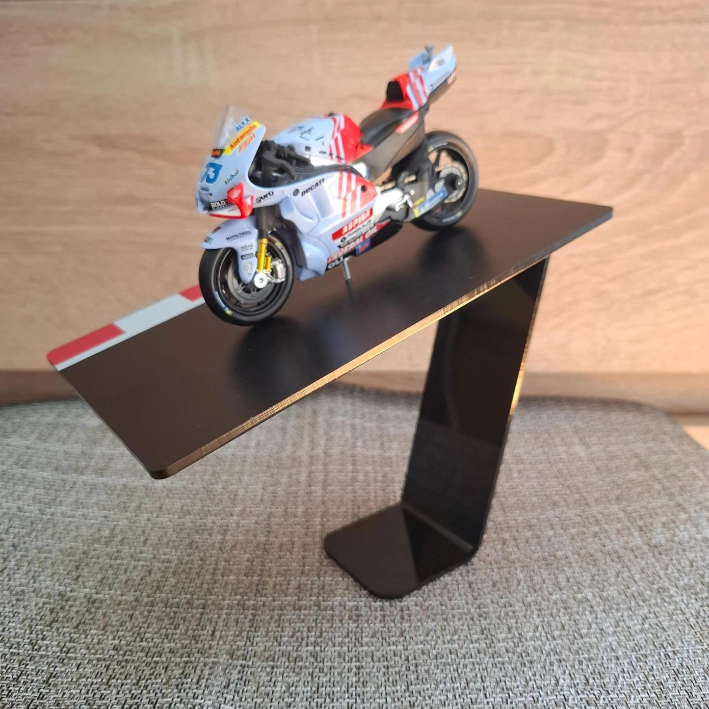 Moto GP model na stalku (1:43) - Alex Marquez #73
