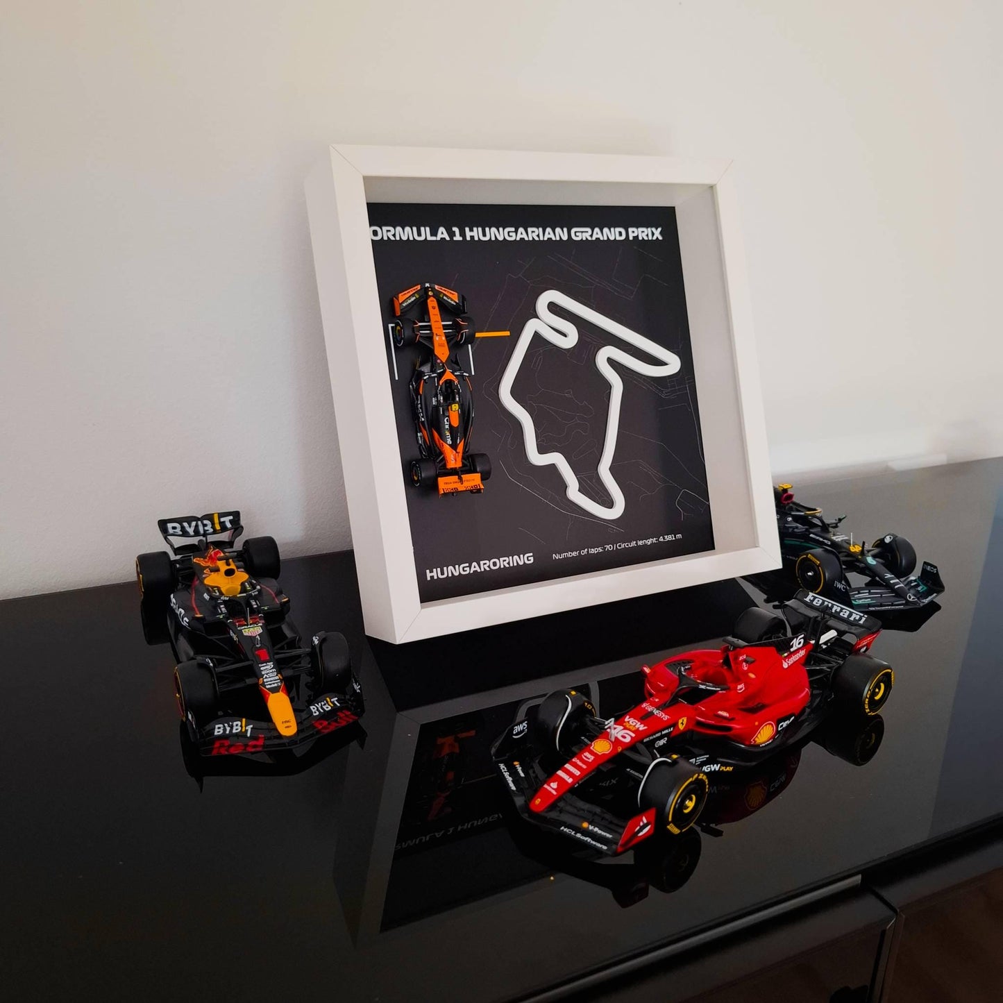 F1 Hungaroring - Hungarian okvir: pleksiglas 3D staza s Formula 1 modelom