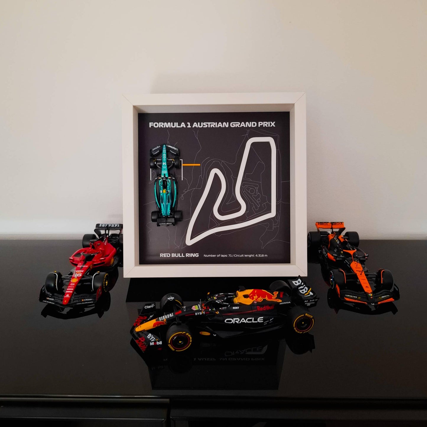 F1 Austrian - Red Bull Ring okvir: pleksiglas 3D staza s Formula 1 modelom