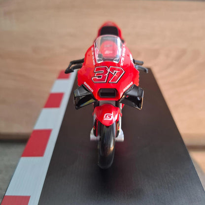 Moto GP model na stalku (1:43) - Augusto Fernandez #37