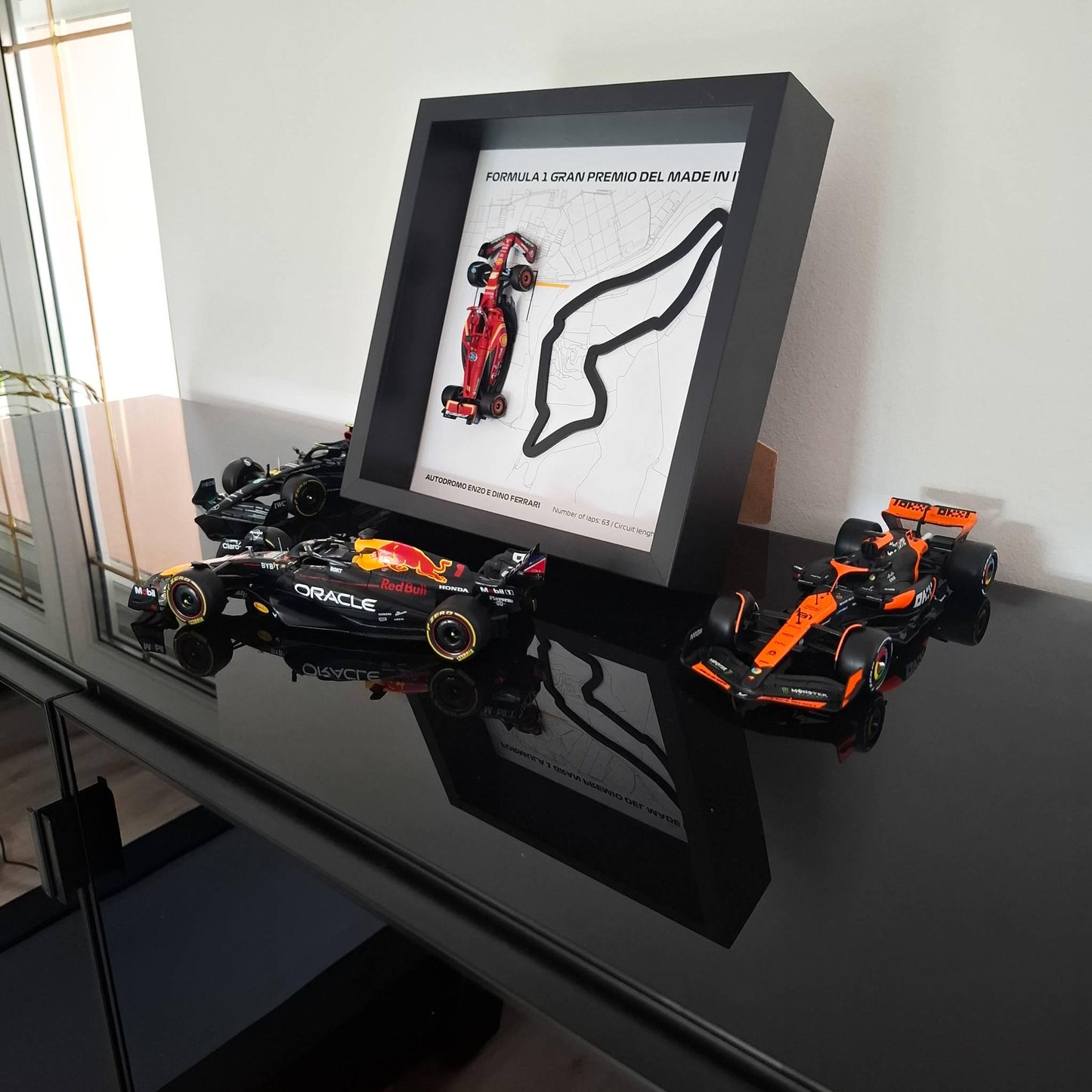 F1 Gran Premio Del Made In Italy okvir: 3D pleksiglas staza s Formula 1 modelom