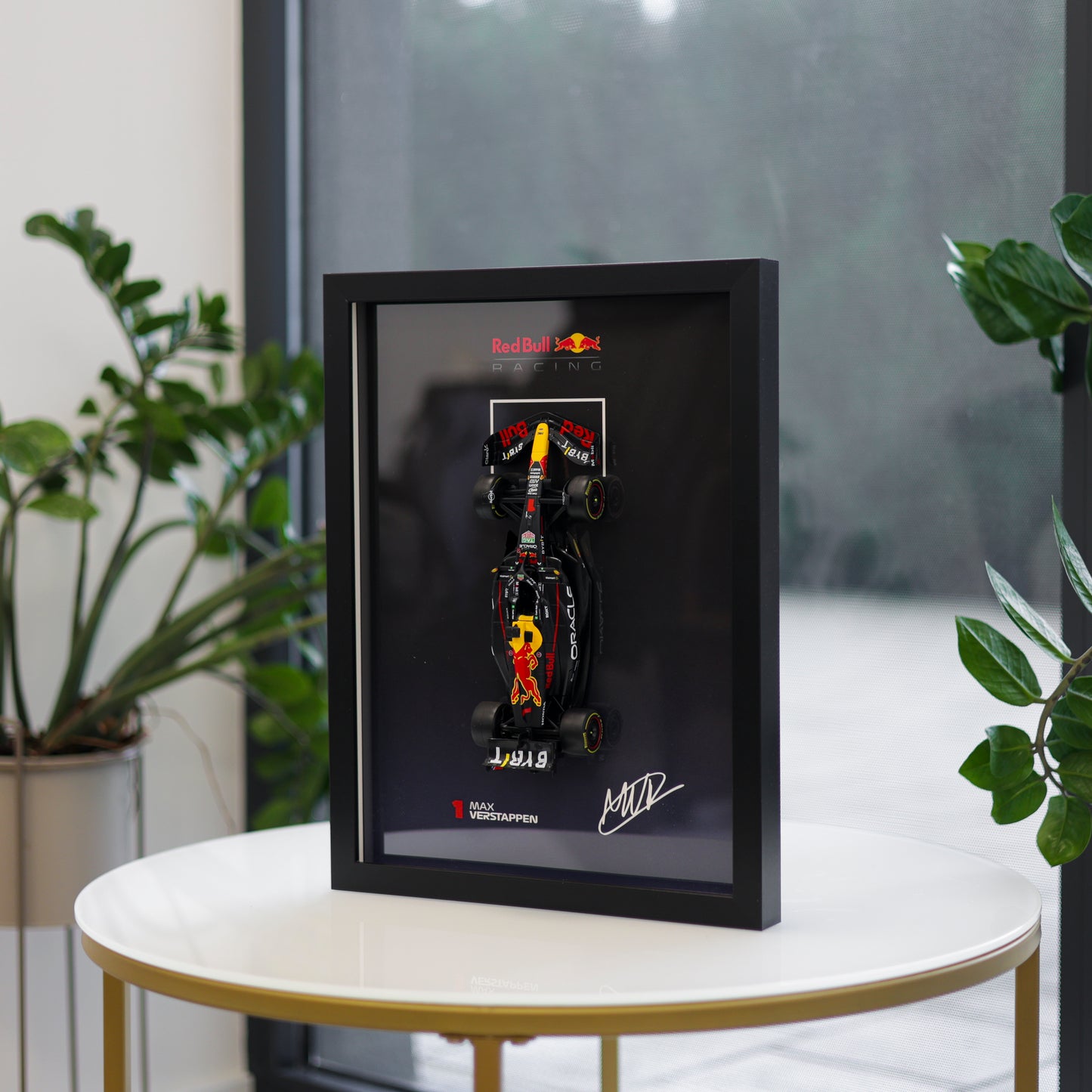 Max Verstappen F1 okvir s McLaren (1:24) modelom (30x40cm)