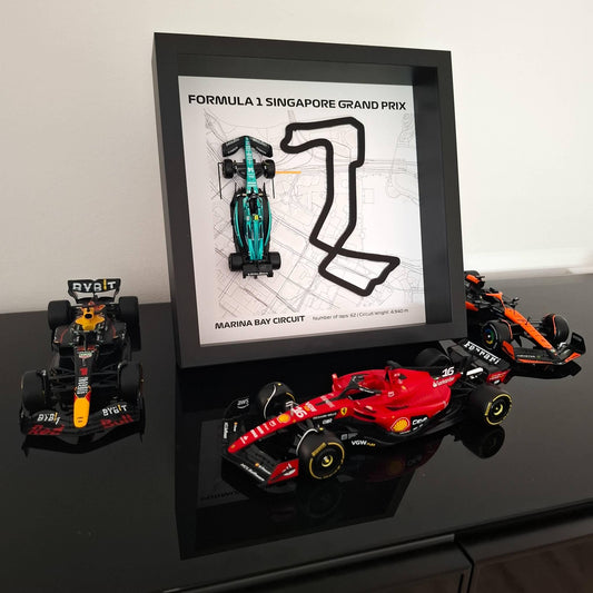 F1 Singapore okvir: Marina Bay staza, Pleksiglas 3D staza s Formula 1 modelom