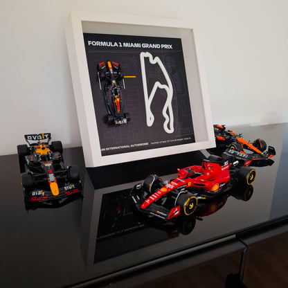 F1 Miami okvir: pleksiglas 3D staza s Formula 1 modelom