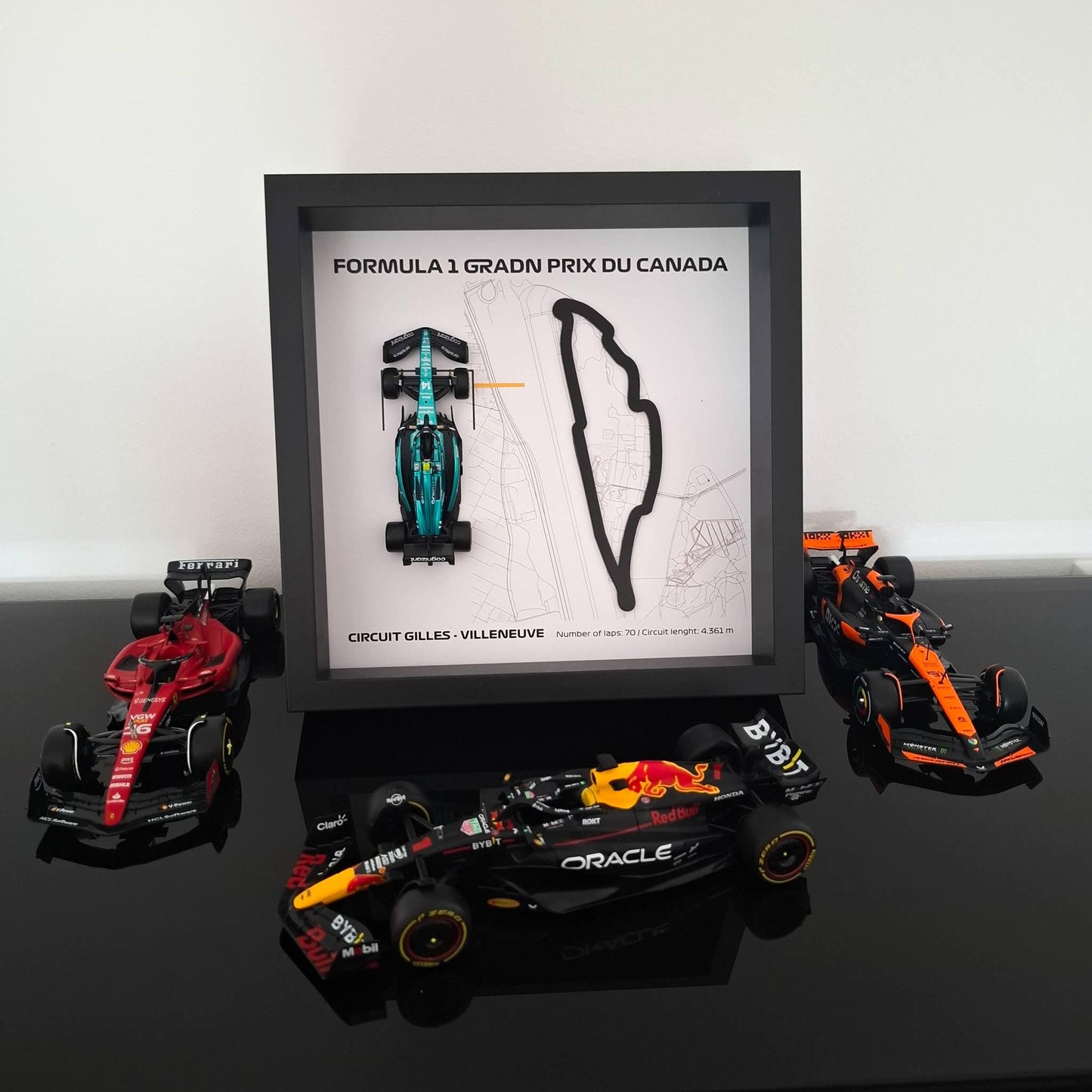 F1 Canada okvir: Canada staza, pleksiglas 3D staza s Formula 1 modelom