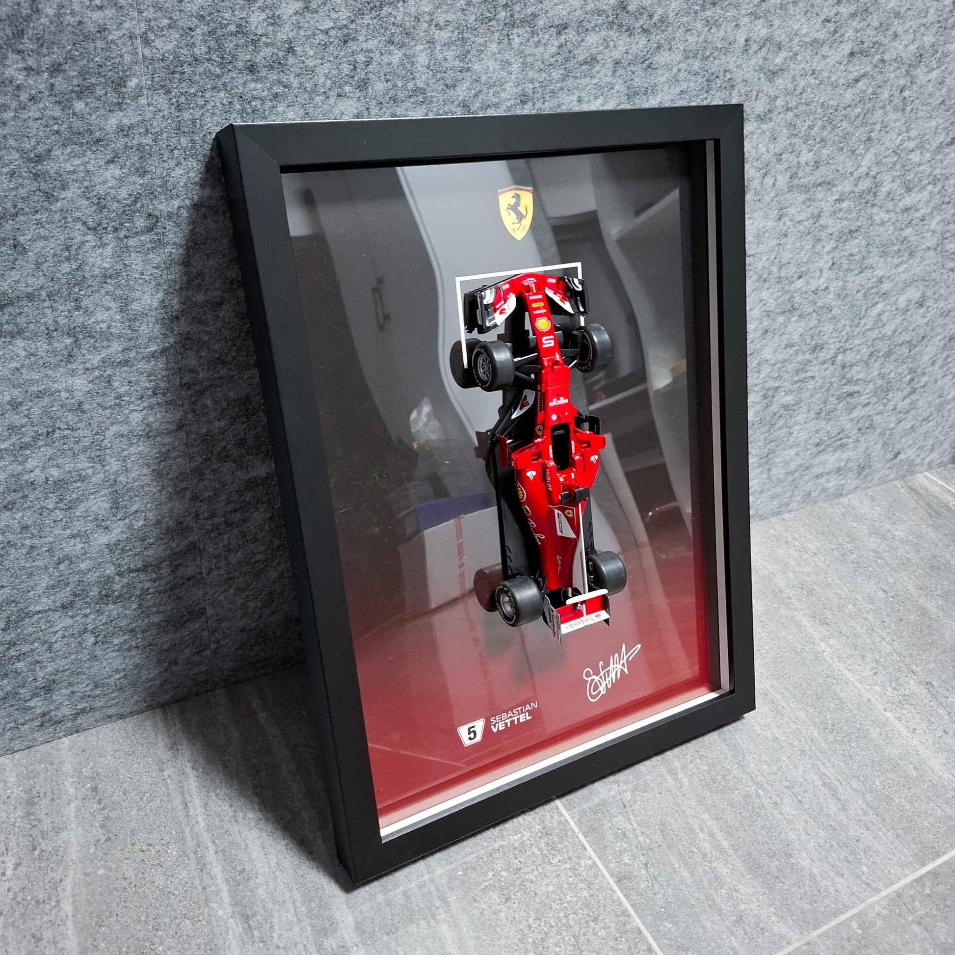 Sebastian Vettel F1 Frame with Ferrari 1:24 Scale Car - Background with Name and Signature - 30x40cm Display - Formula 1 Gift