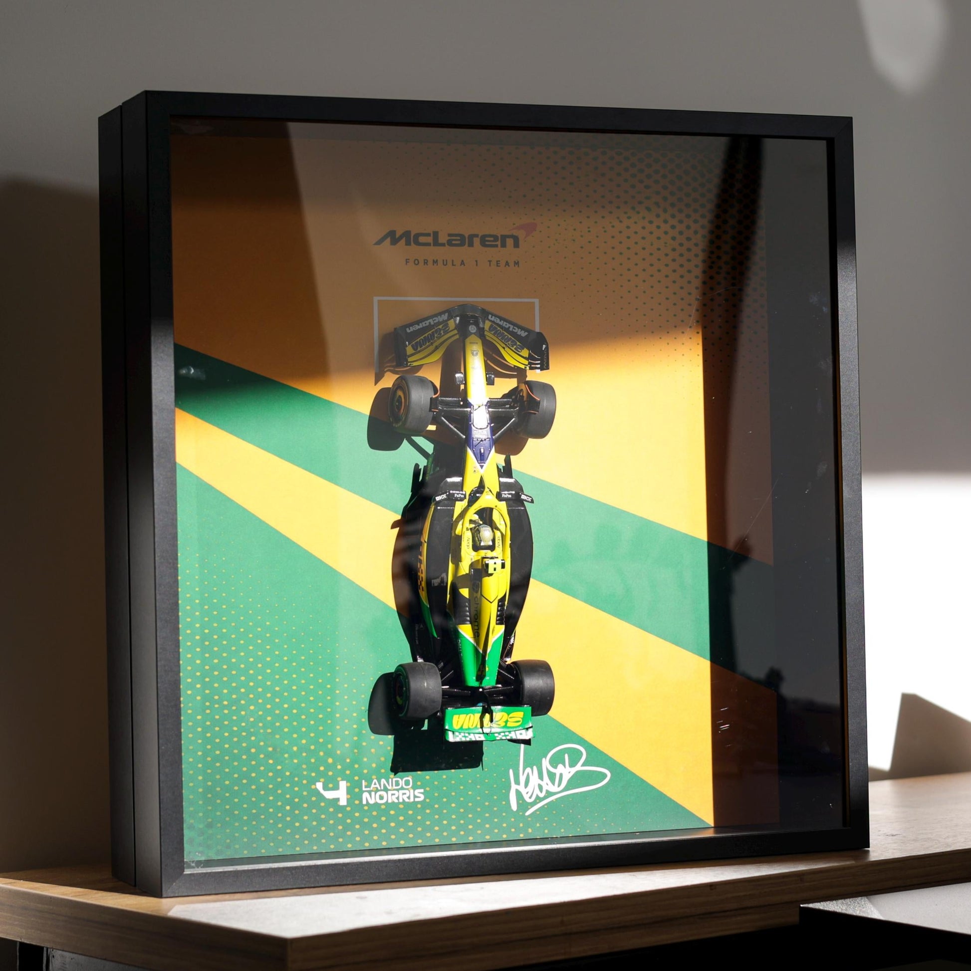 Lando Norris F1 - McLaren - 3D Framed Artwork (XL) – 1:18 Car Model - Deep Frame - 50x50x12 cm