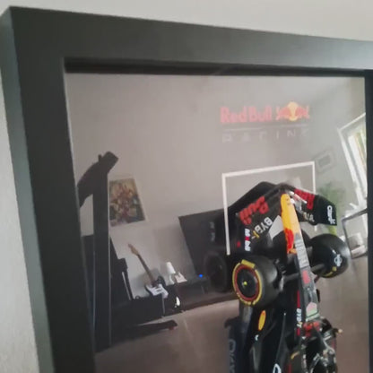 Max Verstappen F1 okvir s McLaren (1:24) modelom (30x40cm)