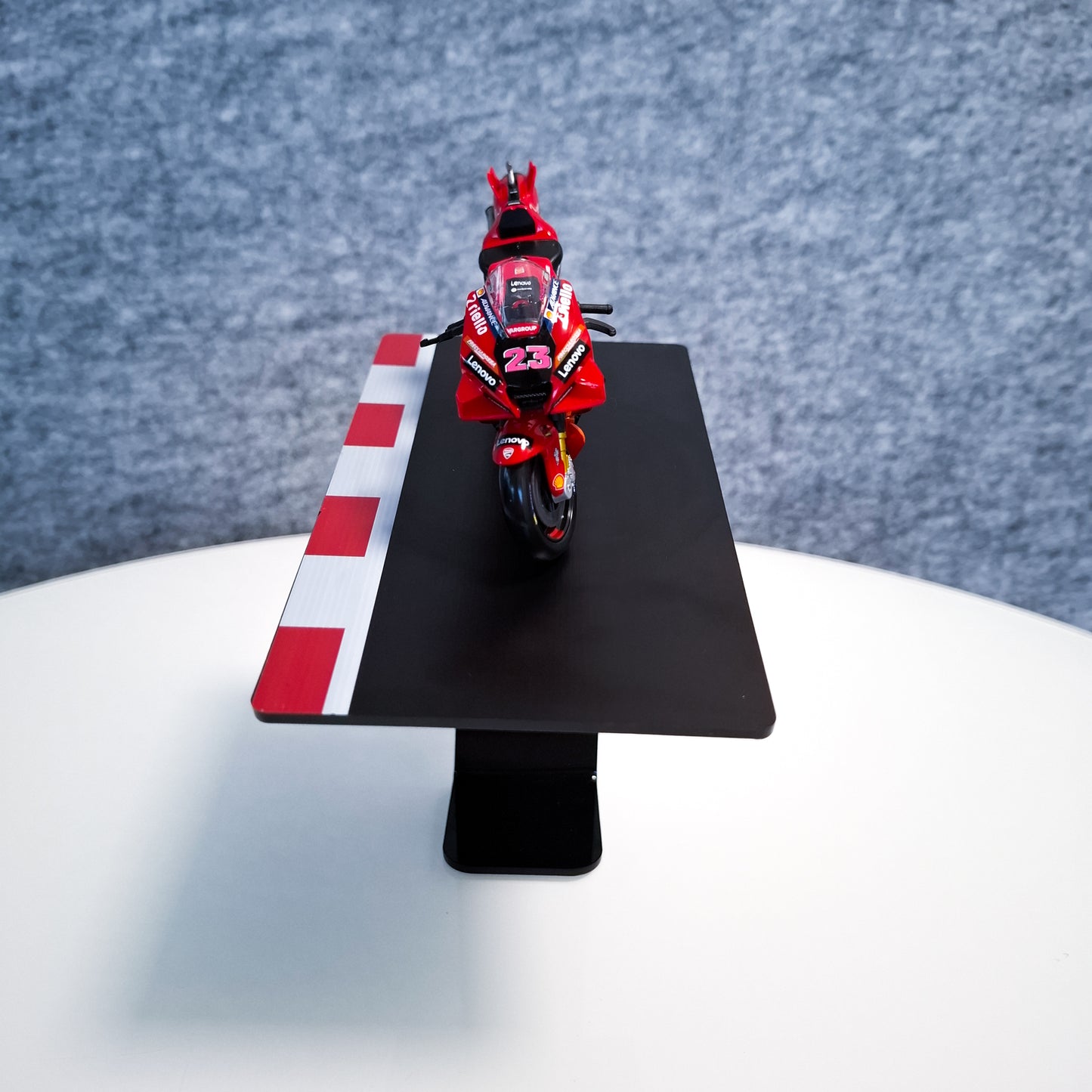 Moto Model na stalku (1:43) - Enea Bastianini #23